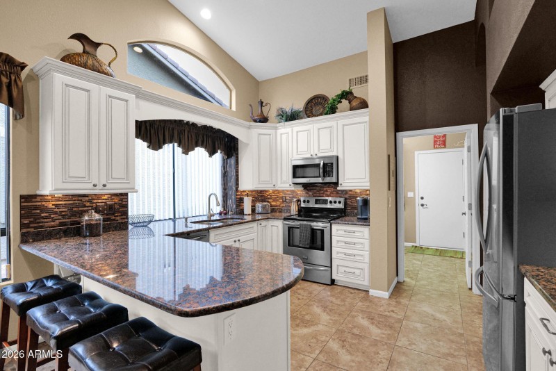 5534 Feather Bush - 08Kitchen