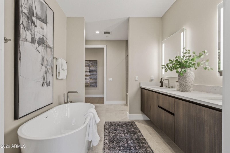 59_19355_N_73rd_Way59_mls