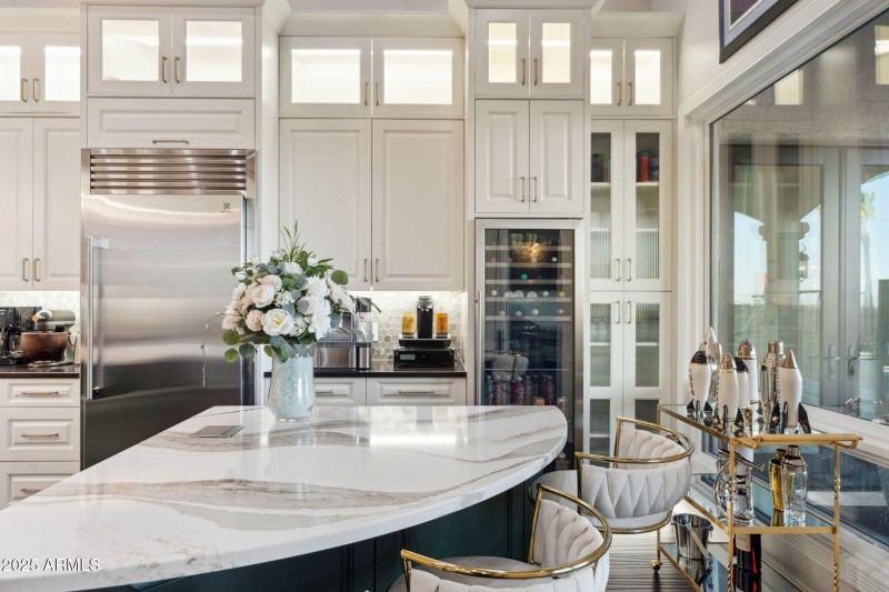 Breakfast bar