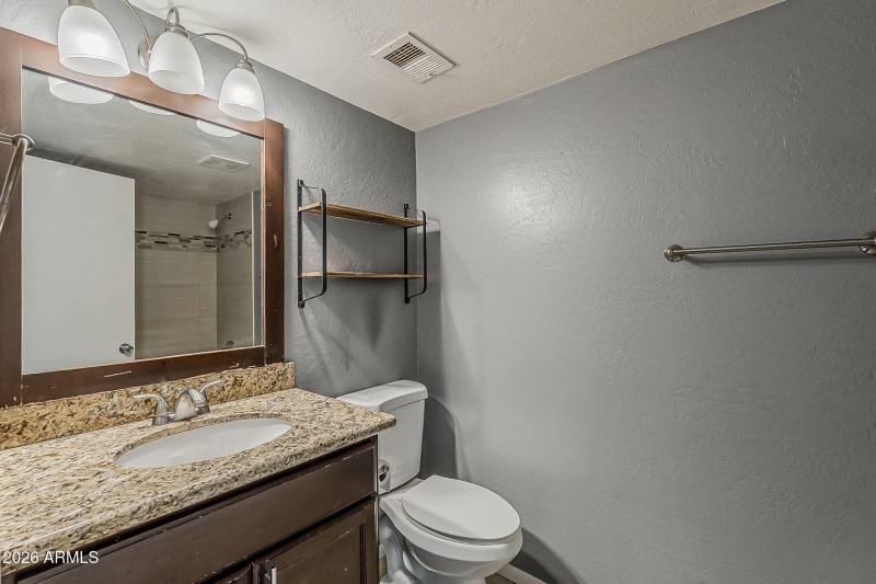 24-web-or-mls-Julie-24