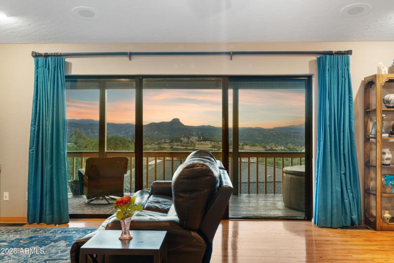 09-Living Room View of Thumb Butte