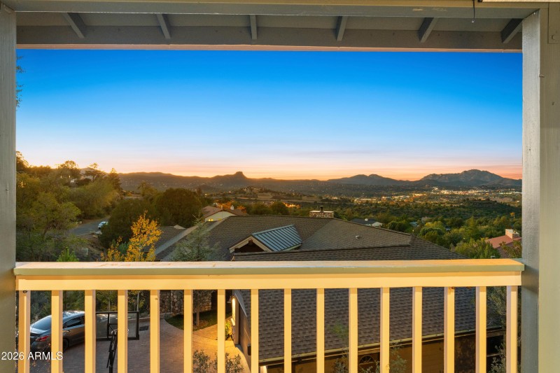 15-Deck View of Thumb Butte & Granite Mo
