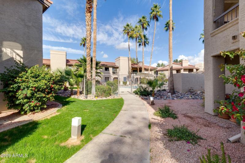 9445 94th Pl, Unit 115 (28)