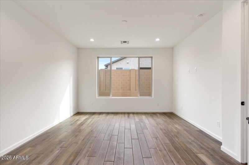 11-379 Malachite Primary Bedroom