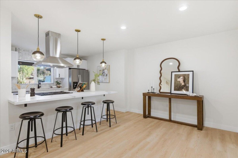 10-4210_N_18th_Ave_10