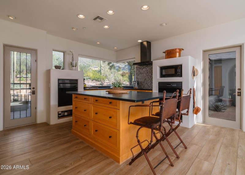 5943_E_CarefreeMountainDr_Images-13