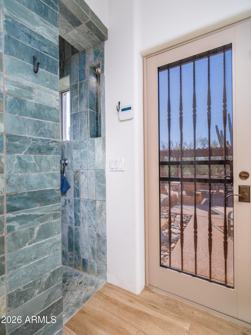 5943_E_CarefreeMountainDr_Images-19