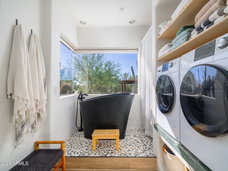 5943_E_CarefreeMountainDr_Images-21