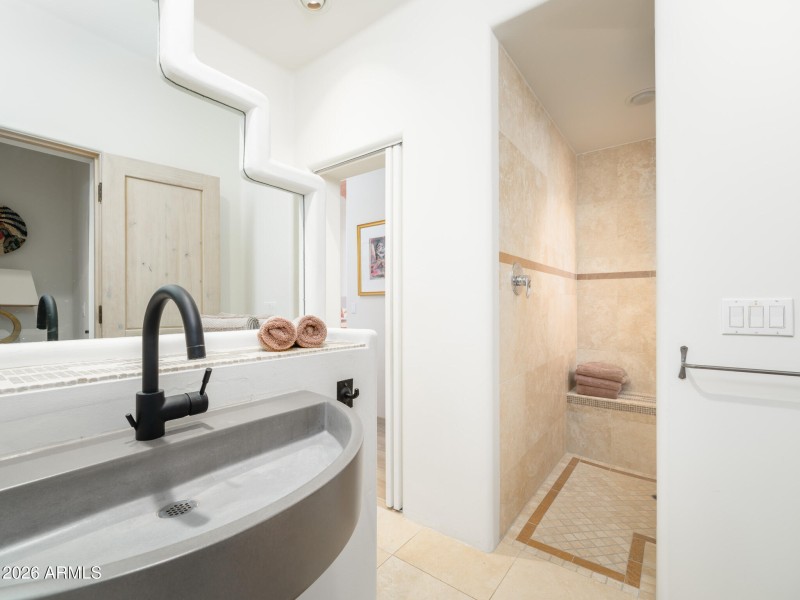 5943_E_CarefreeMountainDr_Images-23