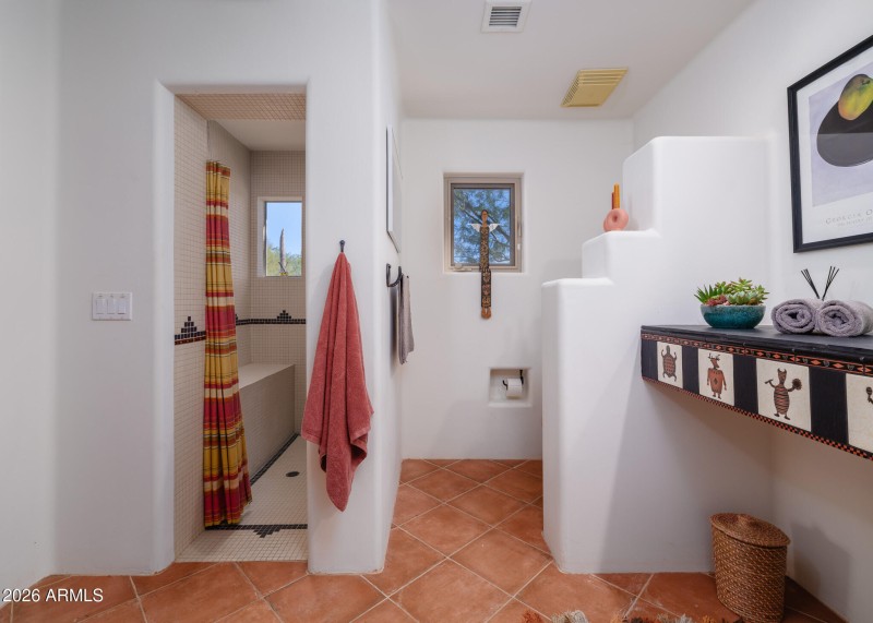 5943_E_CarefreeMountainDr_Images-29