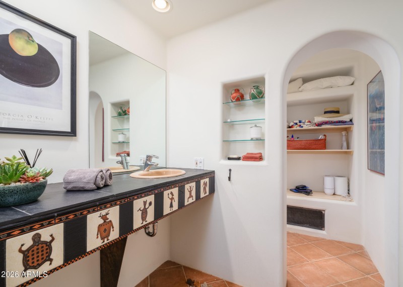 5943_E_CarefreeMountainDr_Images-30