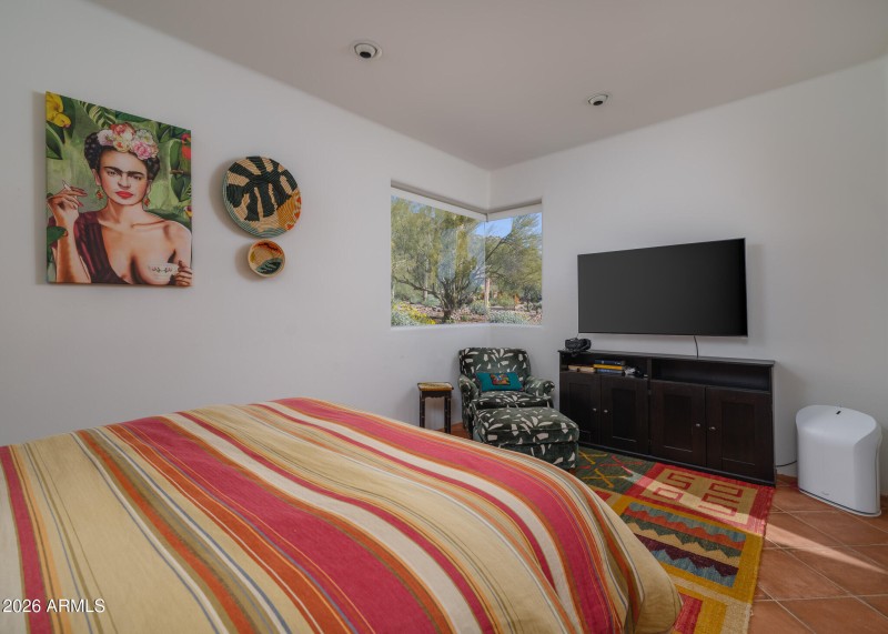 5943_E_CarefreeMountainDr_Images-33