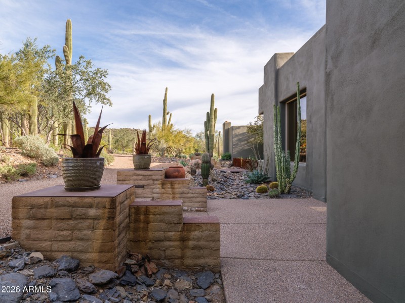 5943_E_CarefreeMountainDr_Images-34