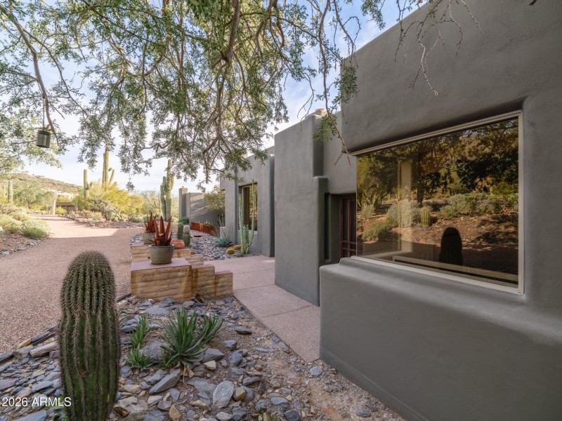 5943_E_CarefreeMountainDr_Images-36