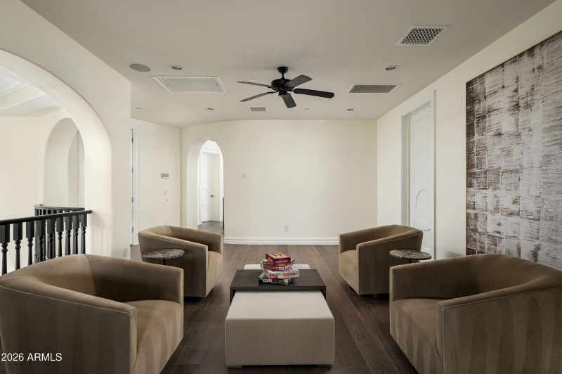 Upper Level Sitting Area