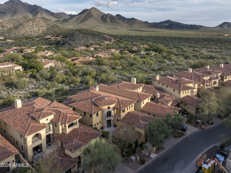 Aerial- homes back to preserve