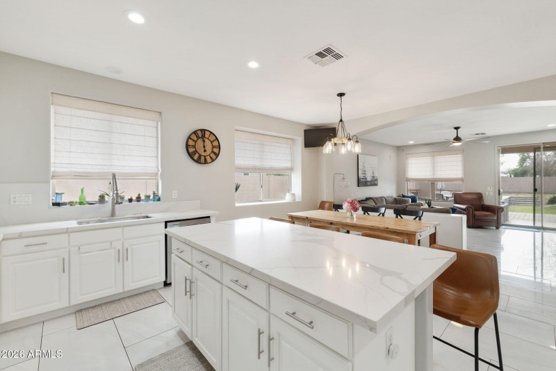 42-web-or-mls-dlb_2693-dlb_2697