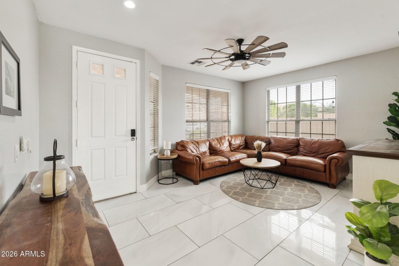 52-web-or-mls-dlb_2743-dlb_2747