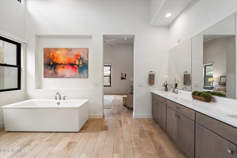 Sereno Canyon New Primary Bath