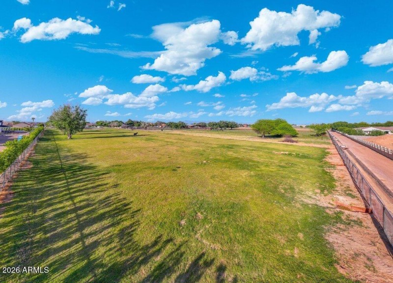 070_42-web-or-mls-dji_20250411083043_011