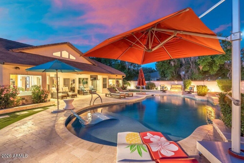 088_169-web-or-mls-dsc05598-hdr-edit_658