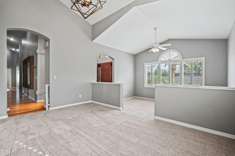 15-web-or-mls-1038 S 38th St-23