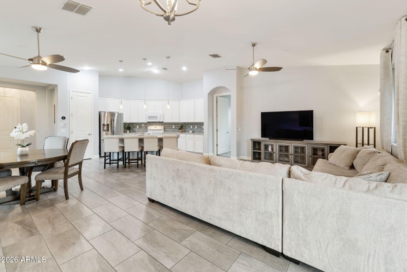 24-web-or-mls-dlb_3367-dlb_3371