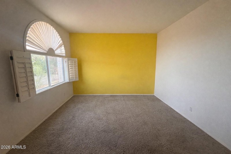 Elmhurst bed 2 vacant