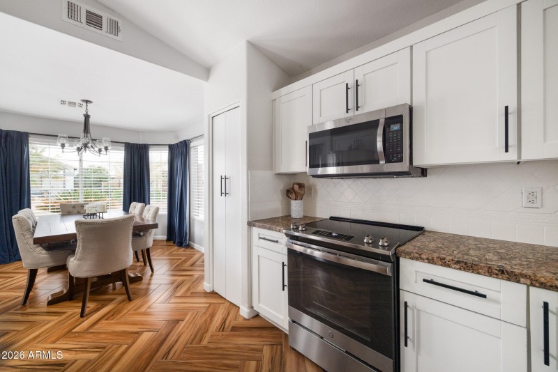 17636 N. 25th Pl.-mls-7