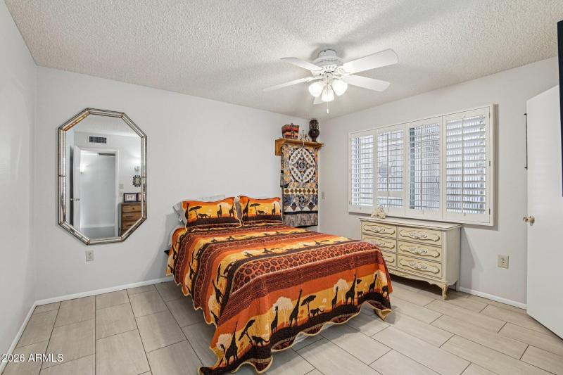 28-web-or-mls-W Mesa Verde Dr-S0901-028