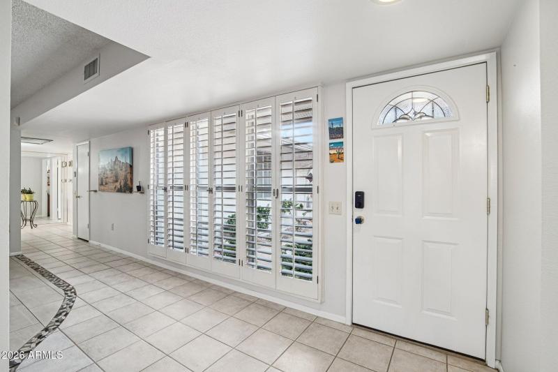 6-web-or-mls-W Mesa Verde Dr-S0901-006