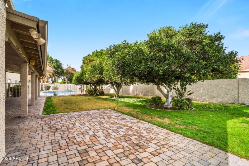 017__4064 E Hale Cir