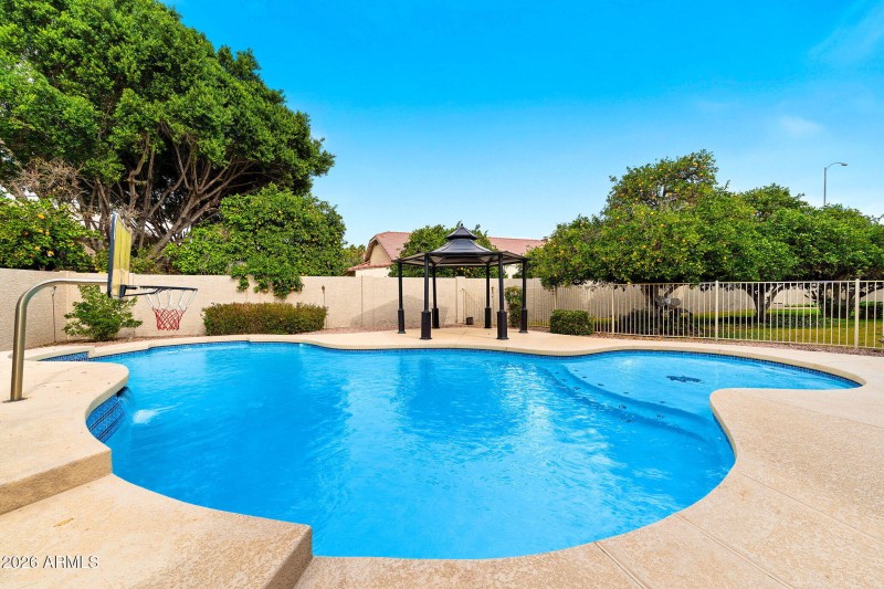 019__4064 E Hale Cir