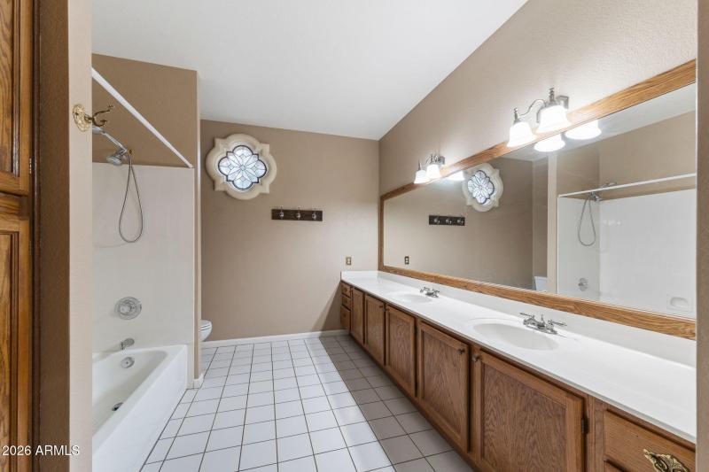 029__4064 E Hale Cir