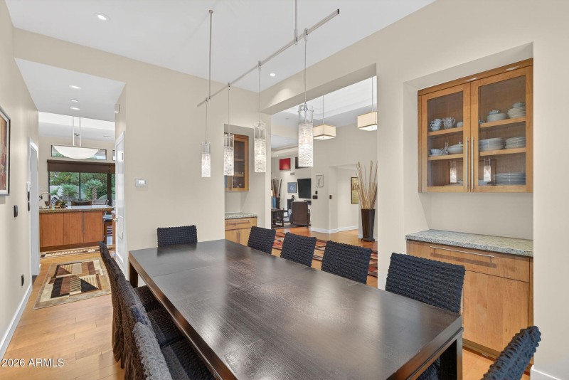 15-web-or-mls-22-Via De La Luna