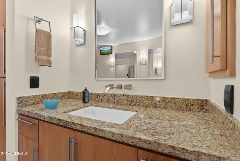 28-web-or-mls-18-Via De La Luna