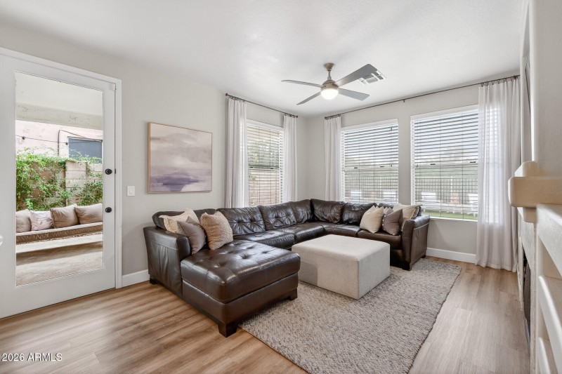 4221 E Rancho Caliente Drive