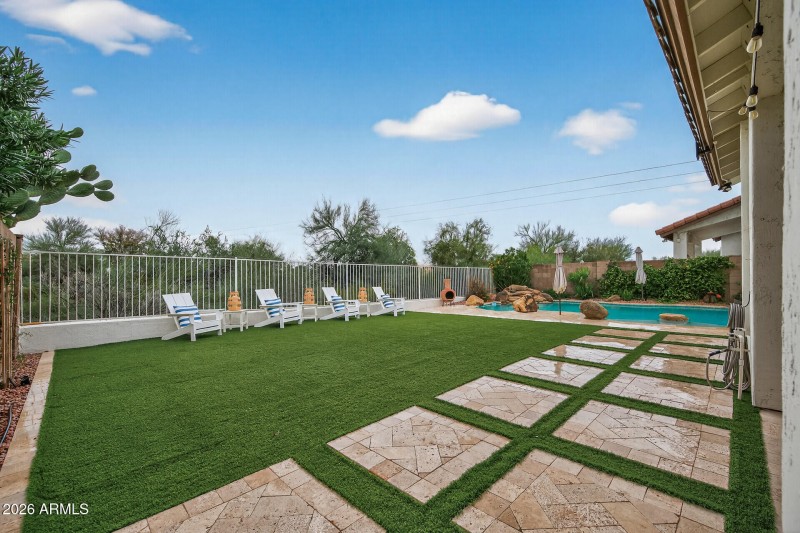 4221 E Rancho Caliente Drive