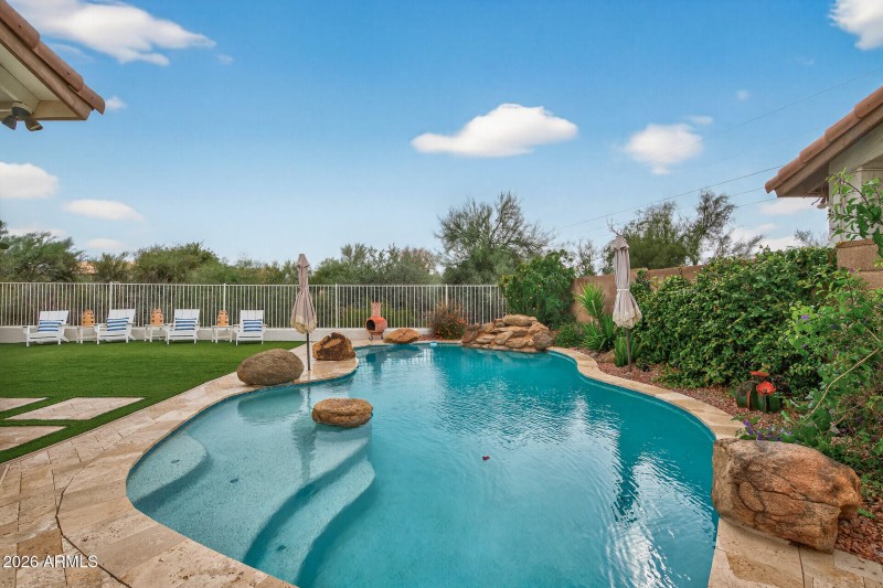 4221 E Rancho Caliente Drive