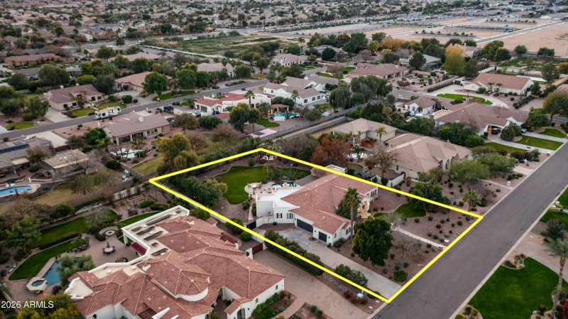 2731 E Capricorn Pl Exterior Photos-21