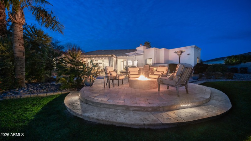 2731 E Capricorn Pl Exterior Photos-11