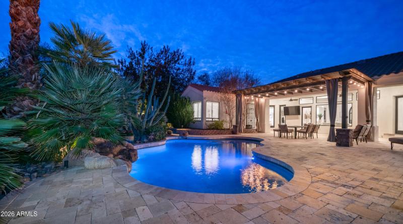 2731 E Capricorn Pl Exterior Photos-12