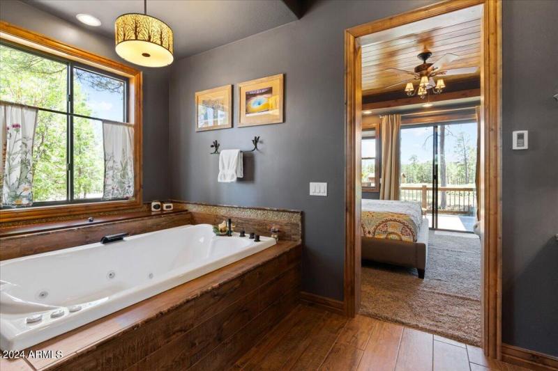 Jetted Tub