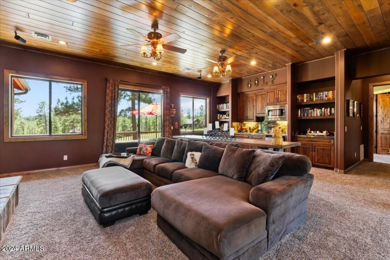 Loft game room