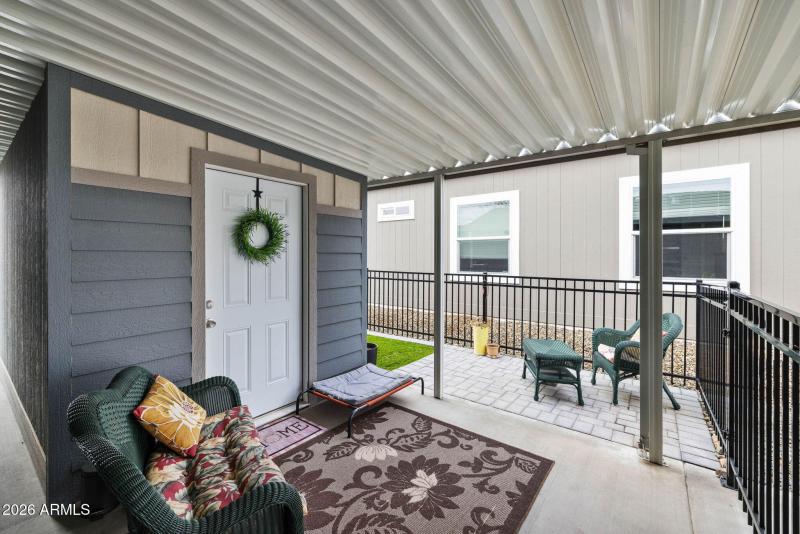 Side Patio (1)