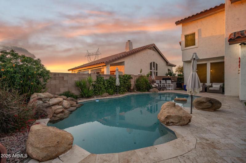 4221 E Rancho Caliente Drive