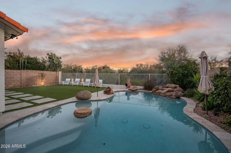 4221 E Rancho Caliente Drive