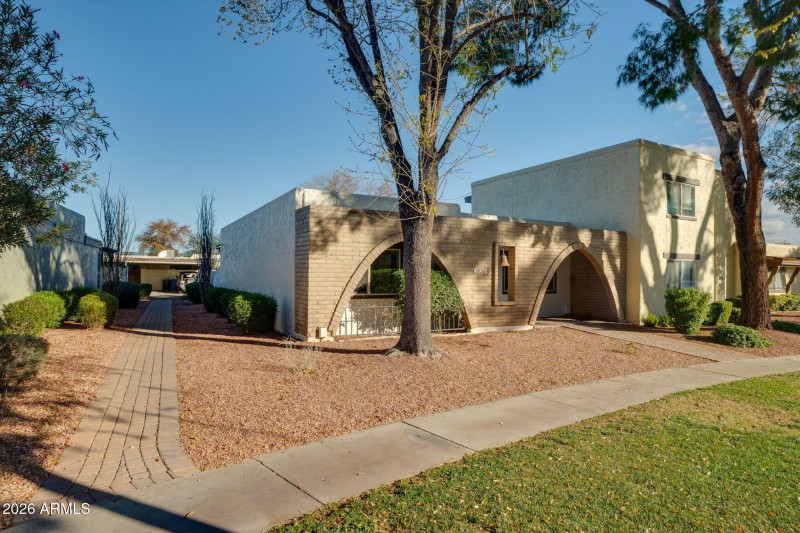 4-web-or-mls-Exterior-3