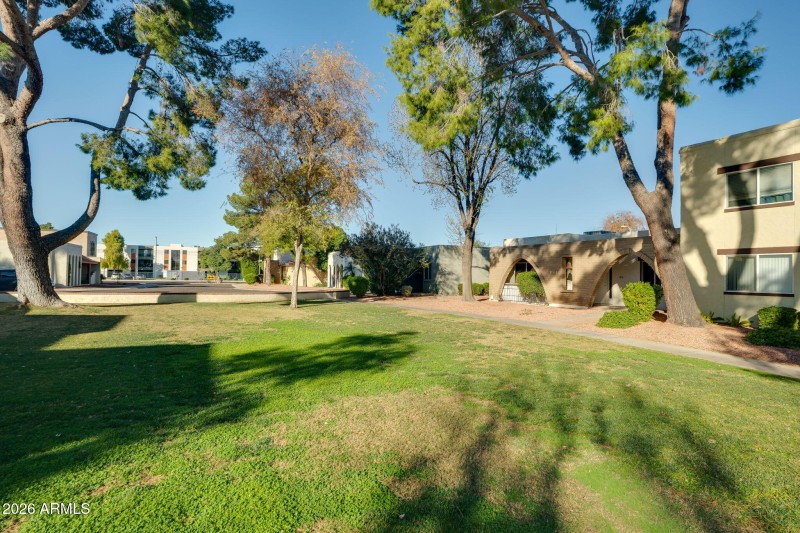 9-web-or-mls-Exterior-9