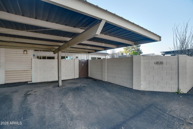 47-web-or-mls-Exterior-23